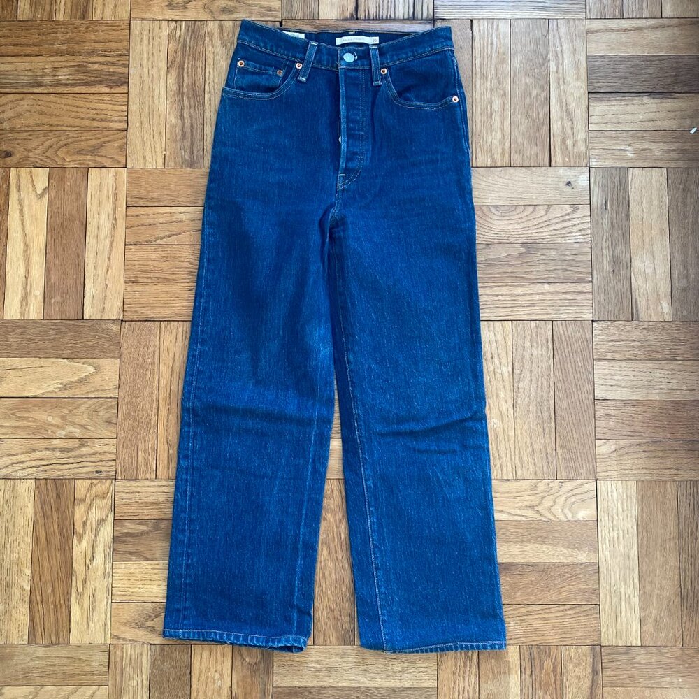 Levi's High Waist Ribcage Jeans Size 26, 25in Inseam